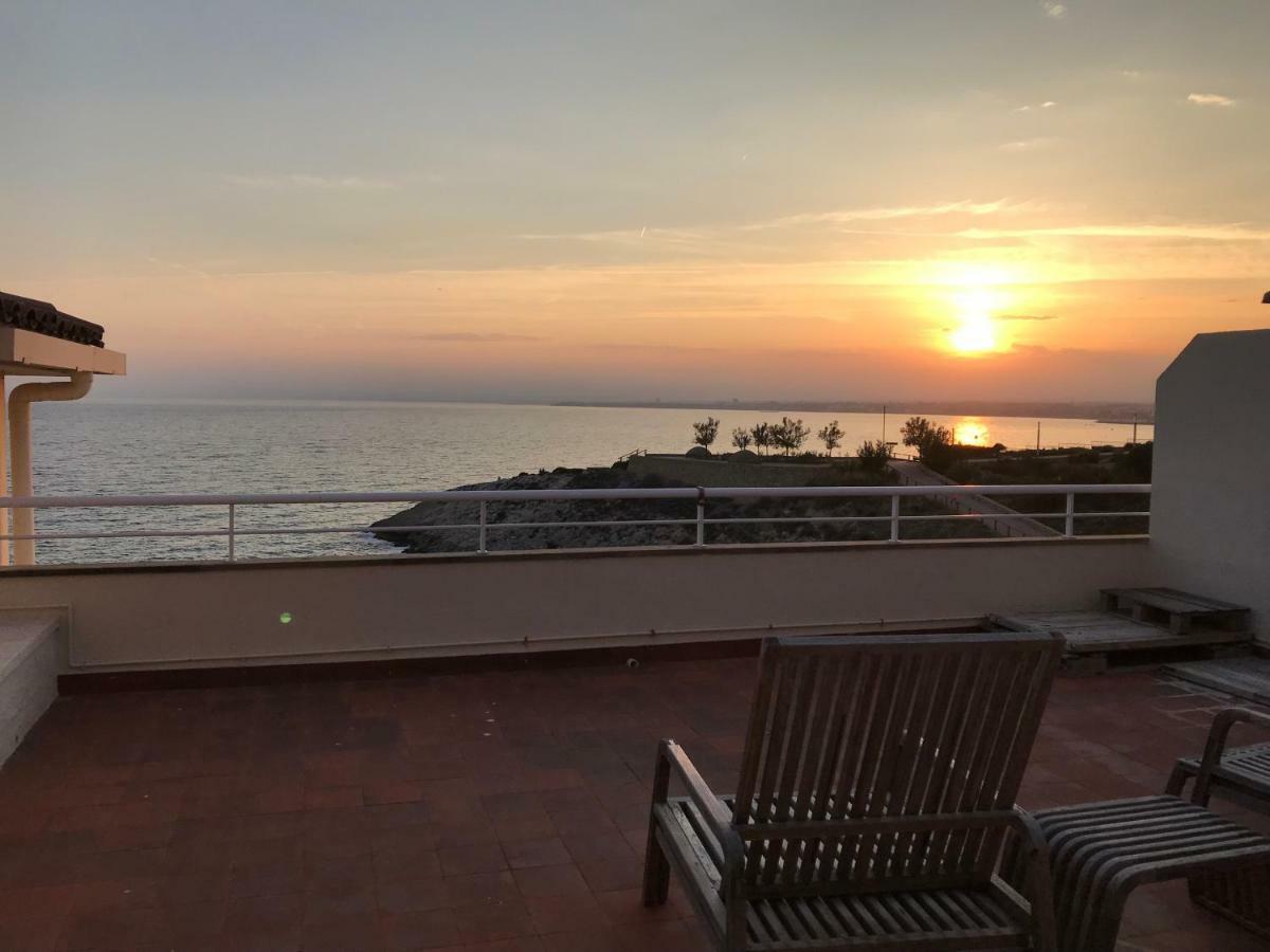 Apartamento Rits Beachfront Салоу Экстерьер фото
