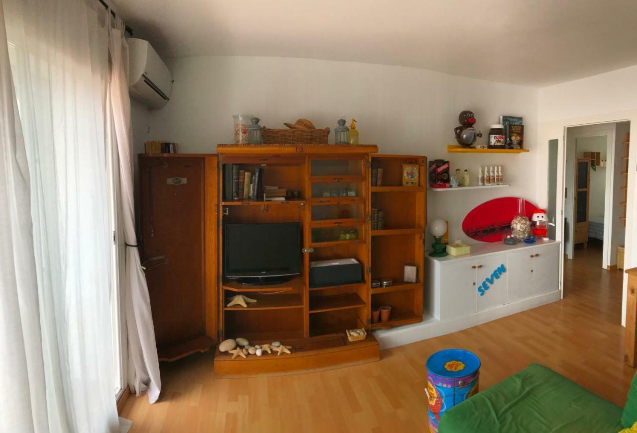 Apartamento Rits Beachfront Салоу Экстерьер фото